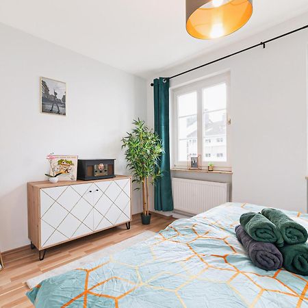 Smart Home - Wuppertal - Perfect For 6 Guests - Central - Netflix - Schwebebahn - Free Parking Zone Bagian luar foto