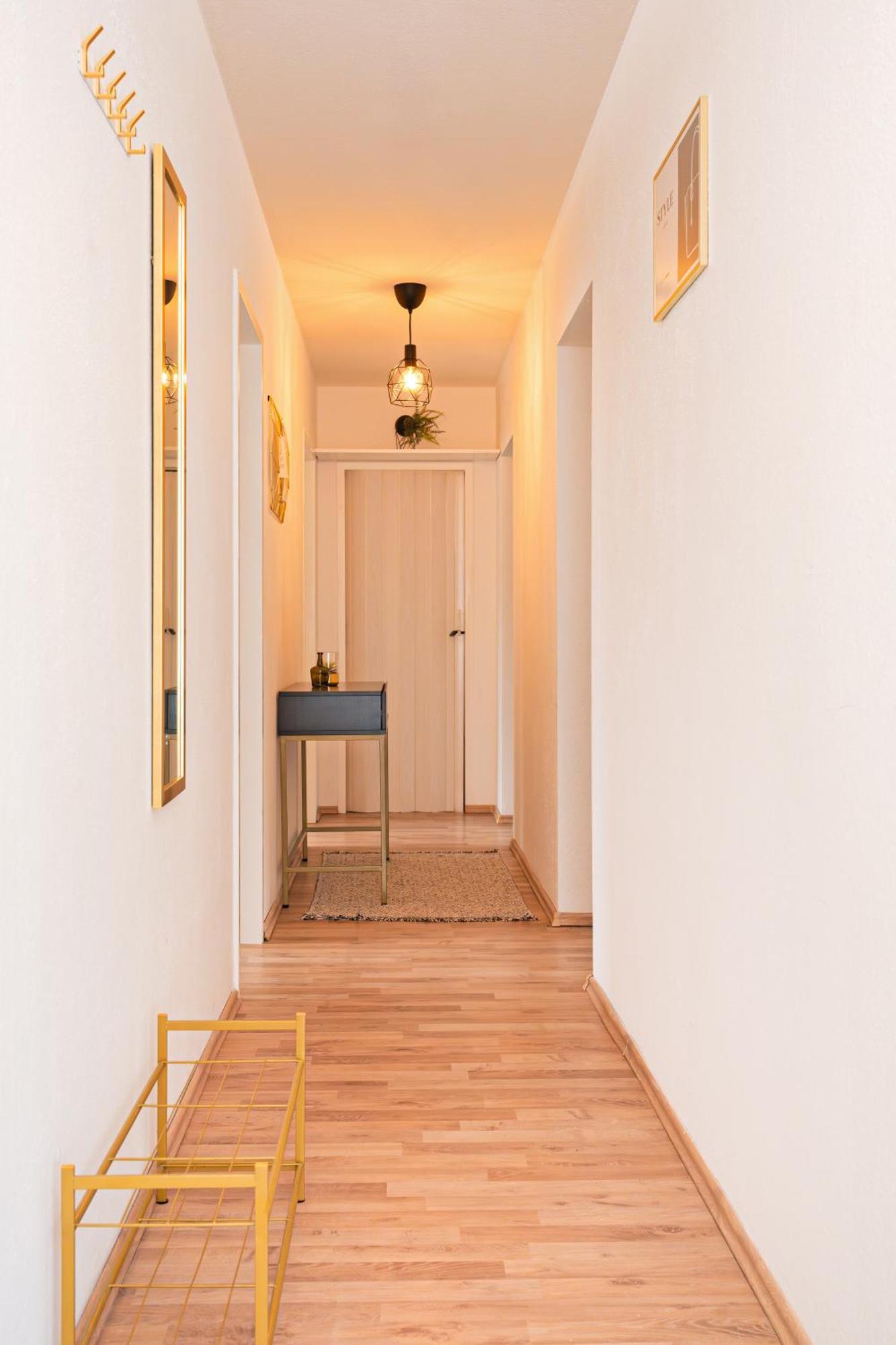 Smart Home - Wuppertal - Perfect For 6 Guests - Central - Netflix - Schwebebahn - Free Parking Zone Bagian luar foto